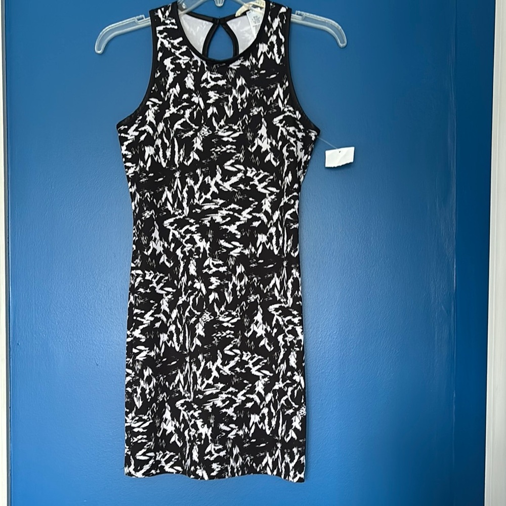 Black and White Patterned Women's Dress size small nwt